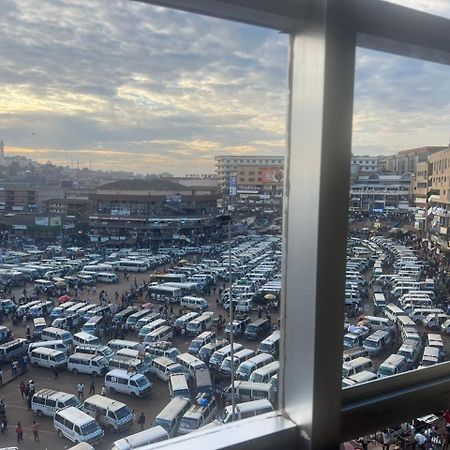 Royal Hotel Apartments Kampala Zewnętrze zdjęcie