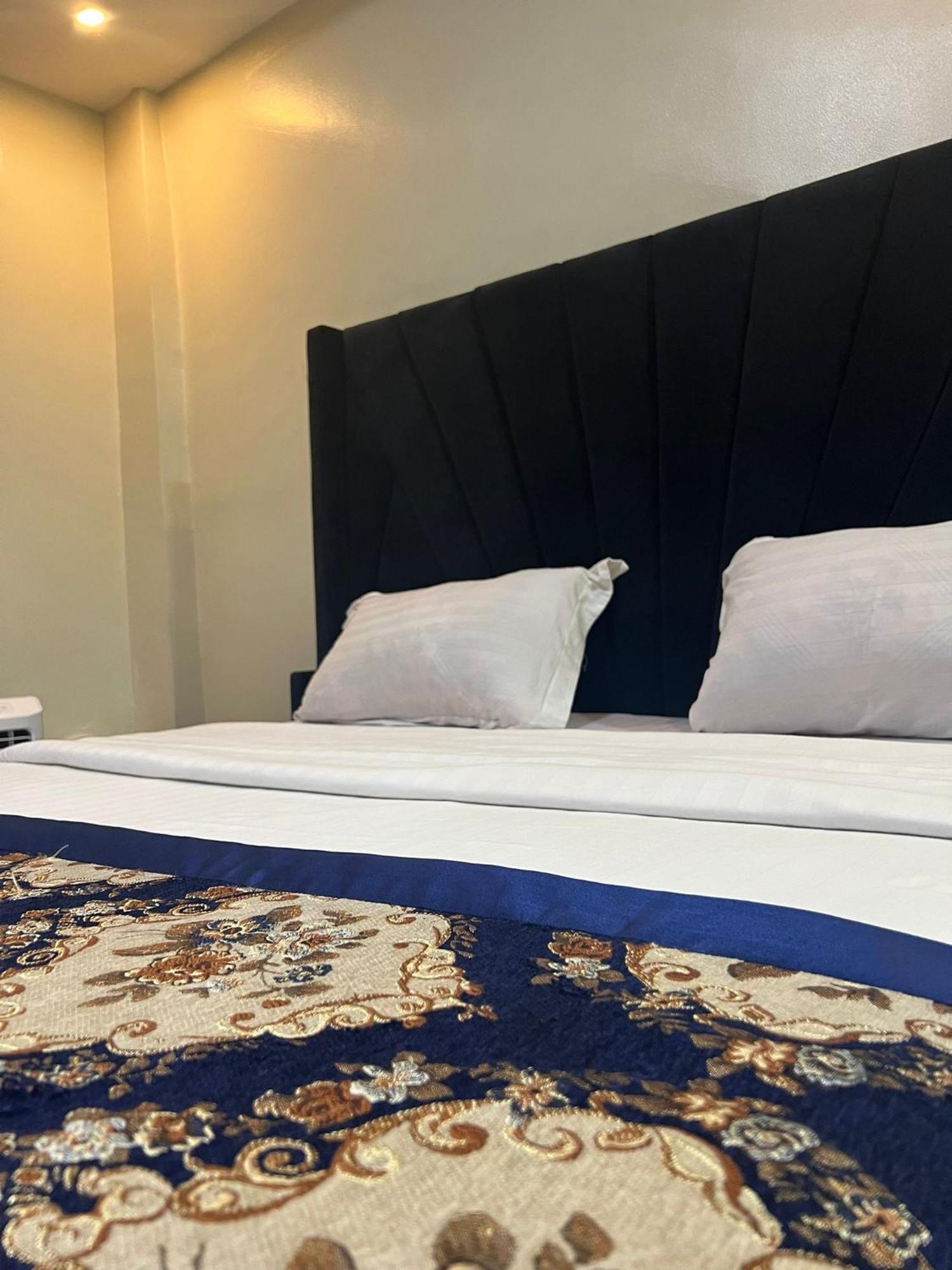 Royal Hotel Apartments Kampala Zewnętrze zdjęcie