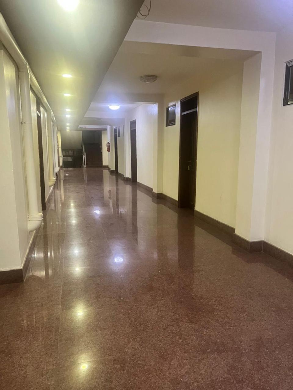 Royal Hotel Apartments Kampala Zewnętrze zdjęcie