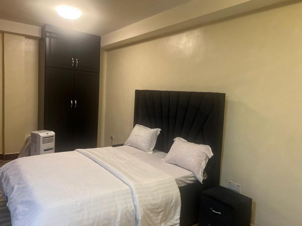 Royal Hotel Apartments Kampala Zewnętrze zdjęcie