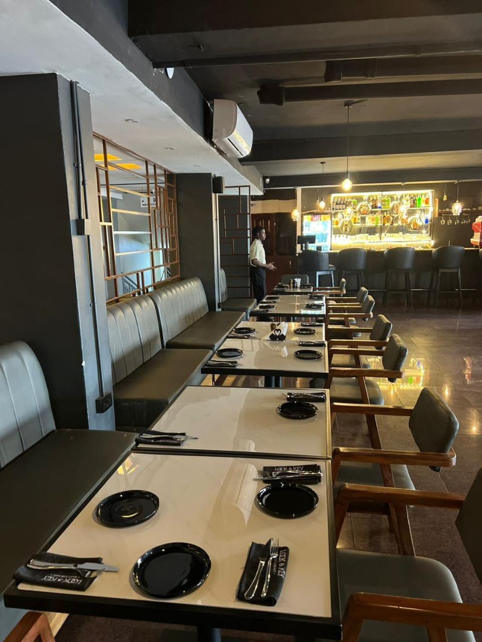 Royal Hotel Apartments Kampala Zewnętrze zdjęcie