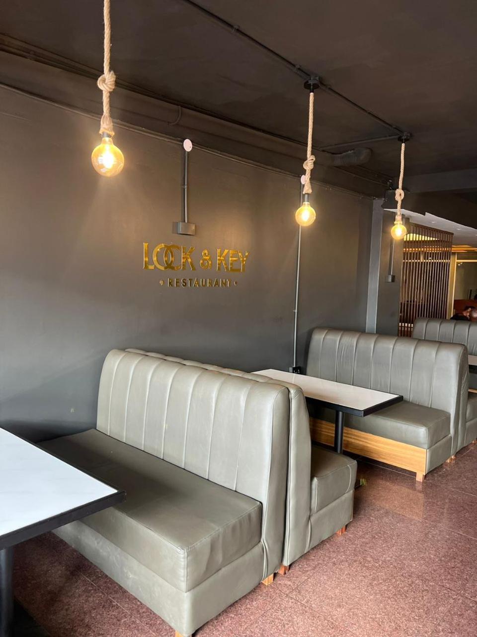 Royal Hotel Apartments Kampala Zewnętrze zdjęcie
