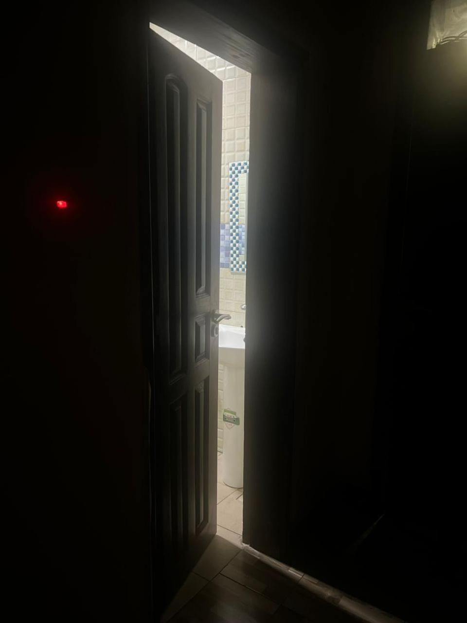 Royal Hotel Apartments Kampala Zewnętrze zdjęcie