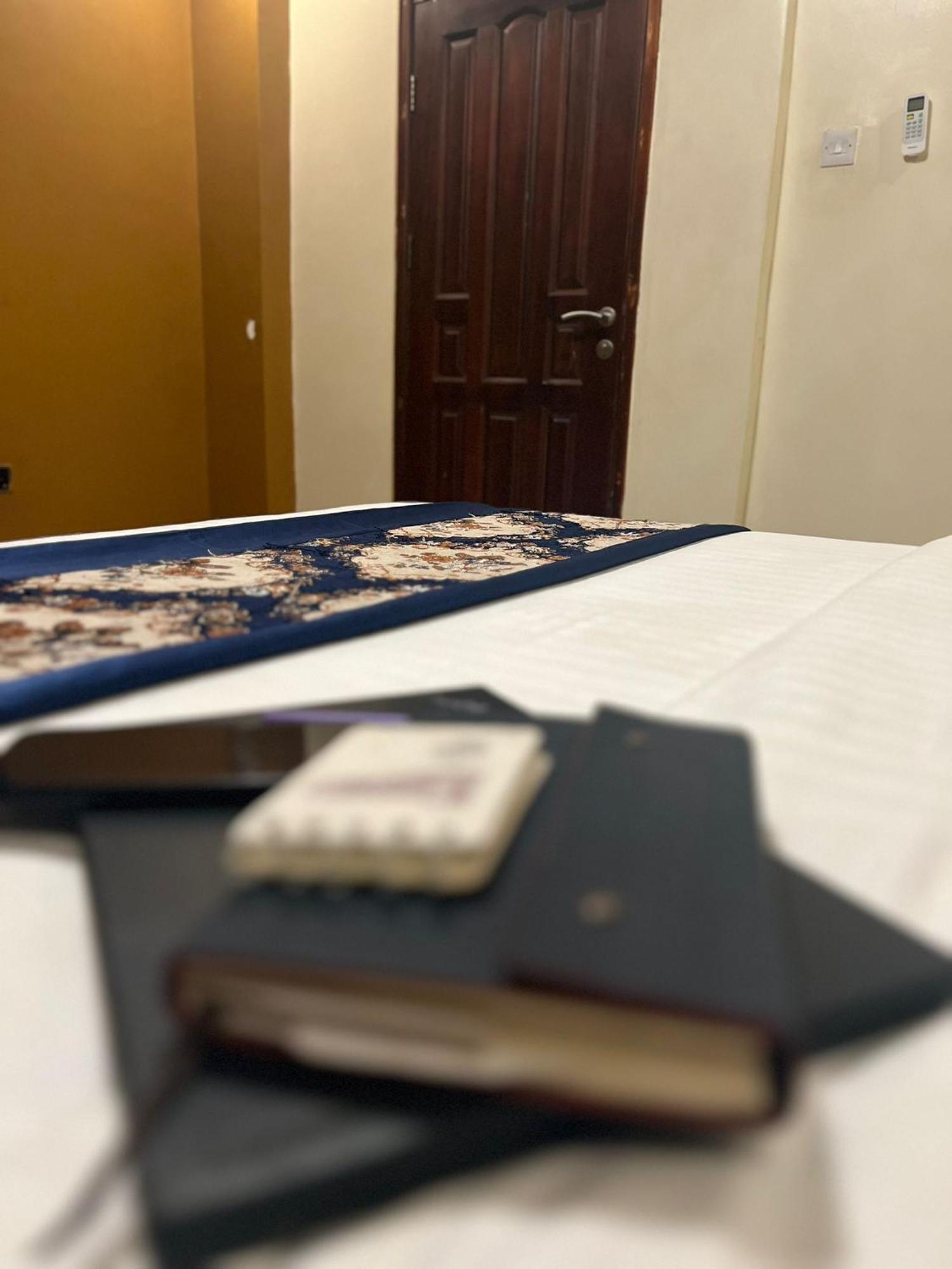 Royal Hotel Apartments Kampala Zewnętrze zdjęcie